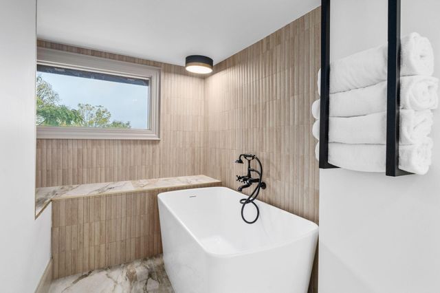 34 Woodland Avenue, Columbus, OH 43203