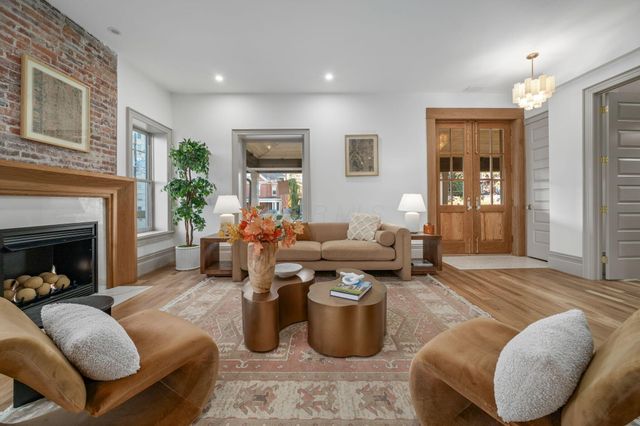 34 Woodland Avenue, Columbus, OH 43203