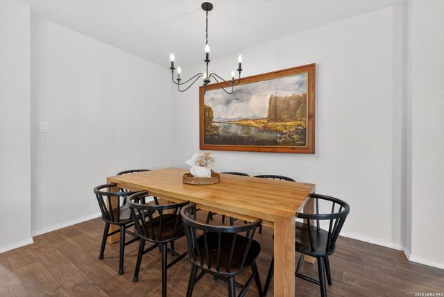 1037 NORWAY DR, Seguin, TX 78155