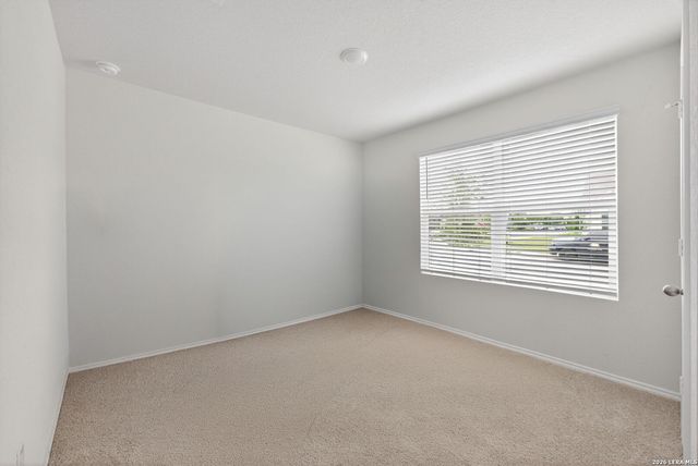 1037 NORWAY DR, Seguin, TX 78155