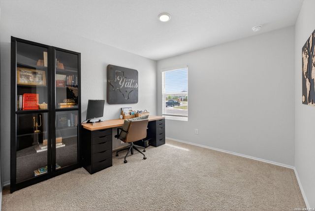 1037 NORWAY DR, Seguin, TX 78155