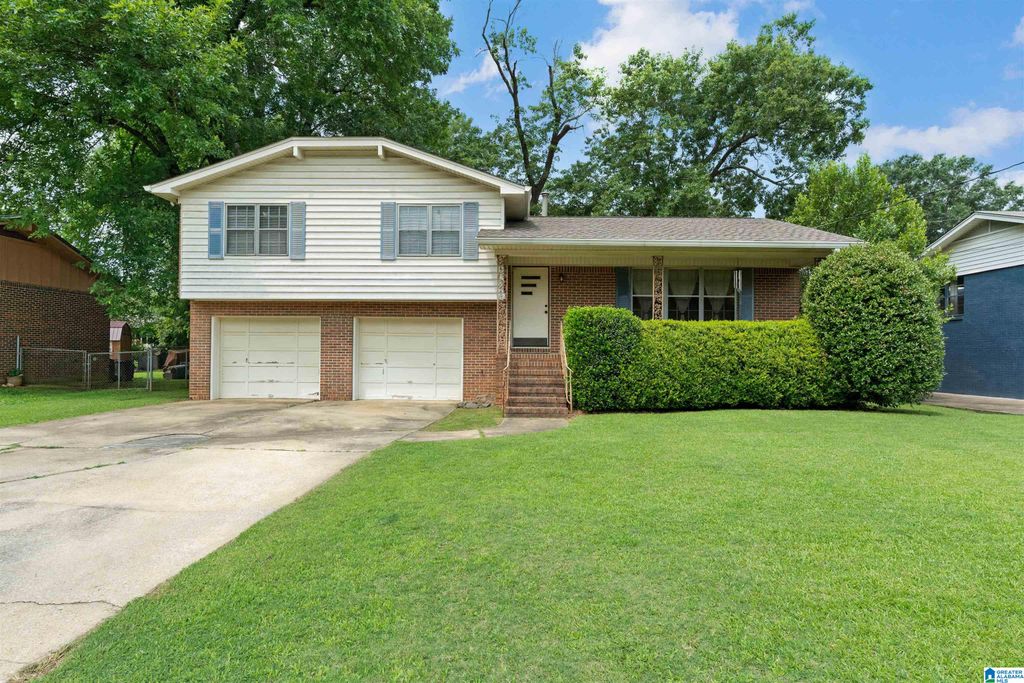 85 MERRIMONT ROAD, Hueytown, AL 35023