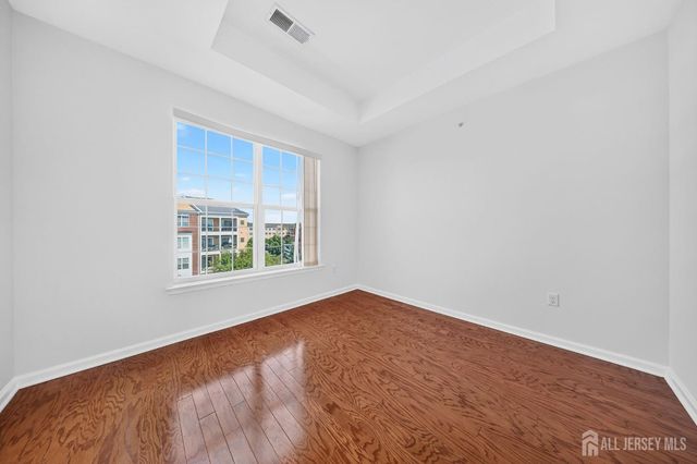 645 Doral Court, Piscataway, NJ 08854
