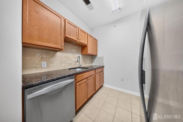 645 Doral Court, Piscataway, NJ 08854