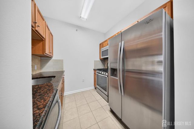 645 Doral Court, Piscataway, NJ 08854