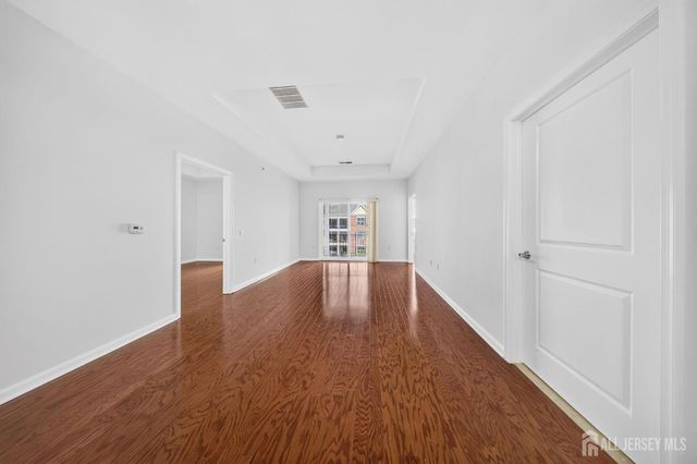 645 Doral Court, Piscataway, NJ 08854