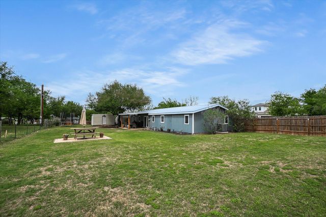 874 Pine LN, Cottonwood Shores, TX 78657