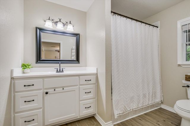 874 Pine LN, Cottonwood Shores, TX 78657