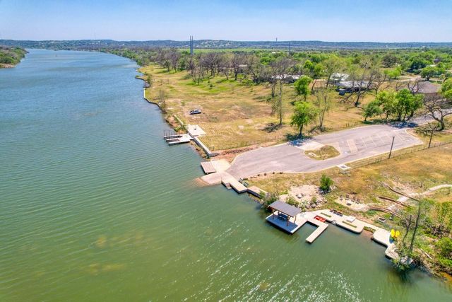874 Pine LN, Cottonwood Shores, TX 78657