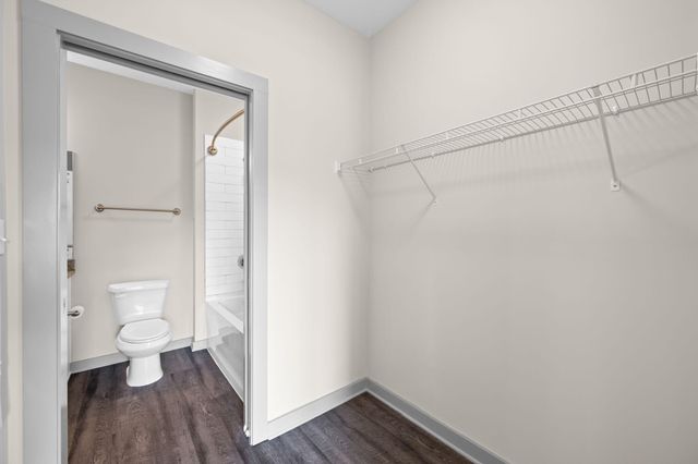 782 Riverfront Parkway 208, Chattanooga, TN 37402