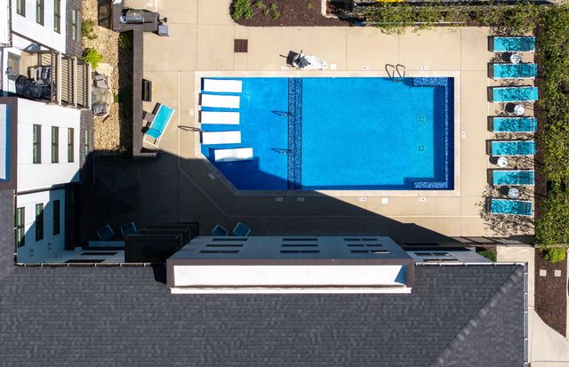 782 Riverfront Parkway 208, Chattanooga, TN 37402