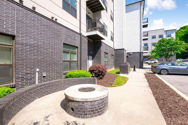782 Riverfront Parkway 208, Chattanooga, TN 37402