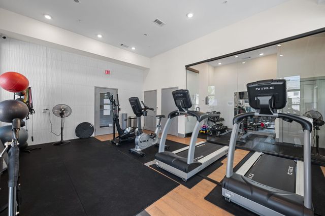 782 Riverfront Parkway 208, Chattanooga, TN 37402