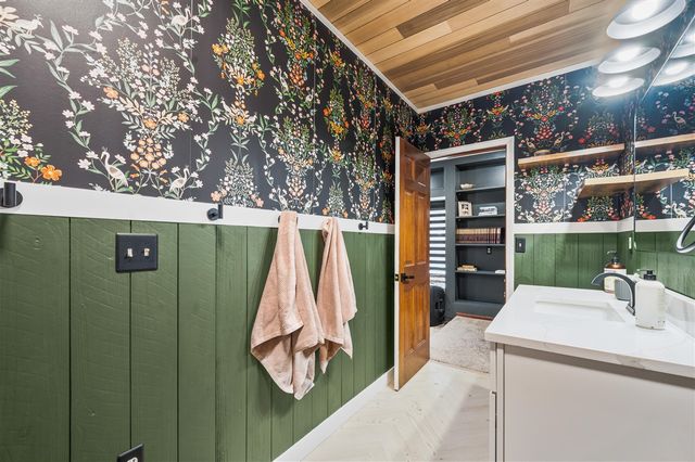 20616 Madison Avenue, Big Rapids, MI 49307