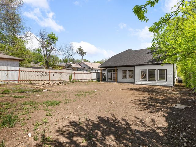 2211 Lee Avenue, Fort Worth, TX 76164