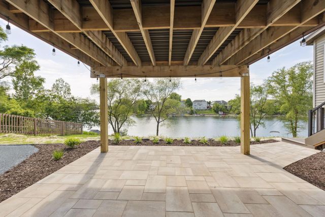 15765 Garden View Drive, Apple Valley, MN 55124