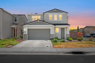 6000 NW Waddington Way, Roseville, CA 95747