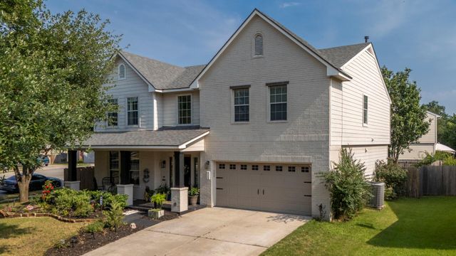 832 Hometown PKWY, Kyle, TX 78640