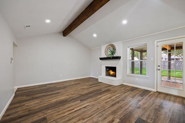 8217 O'Brian, North Richland Hills, TX 76180