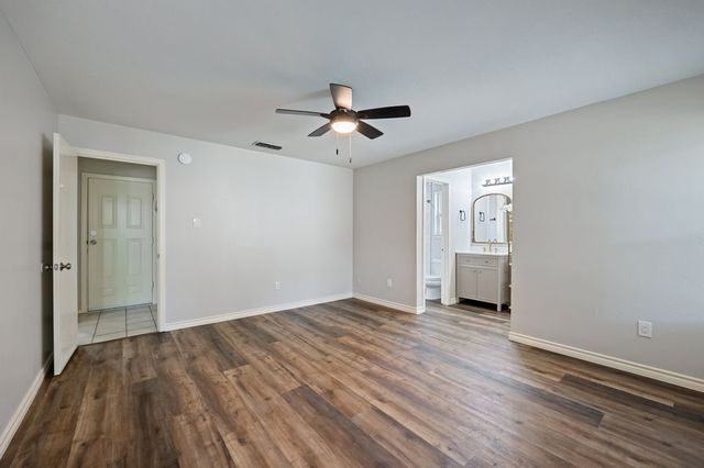 8217 O'Brian, North Richland Hills, TX 76180