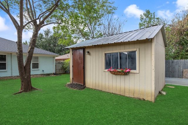 8217 O'Brian, North Richland Hills, TX 76180