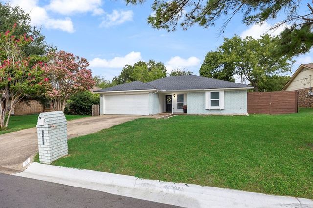 8217 O'Brian, North Richland Hills, TX 76180