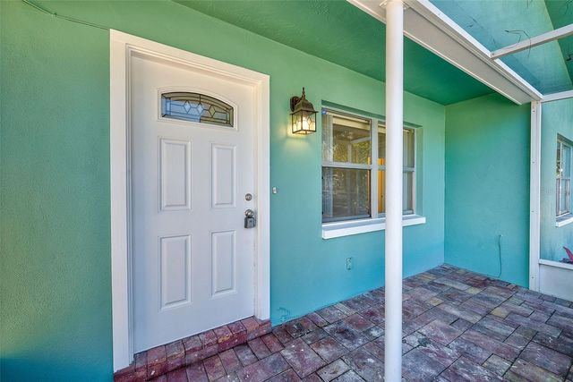 715 1ST AVENUE NE, Largo, FL 33770