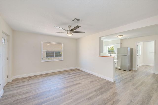 715 1ST AVENUE NE, Largo, FL 33770