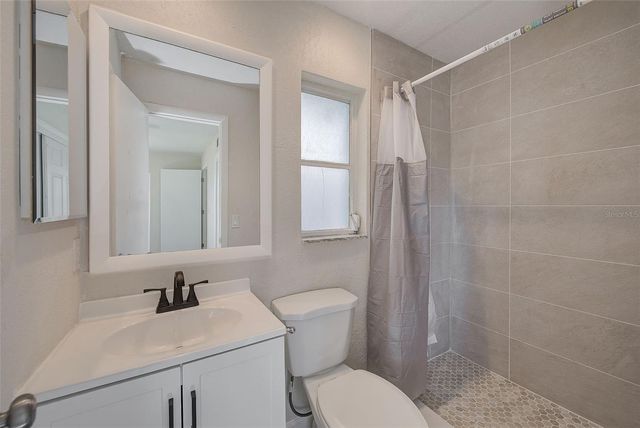 715 1ST AVENUE NE, Largo, FL 33770