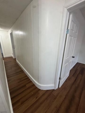 8 Hanover St, Phillipsburg Town, NJ 08865