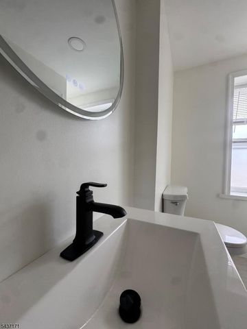 8 Hanover St, Phillipsburg Town, NJ 08865