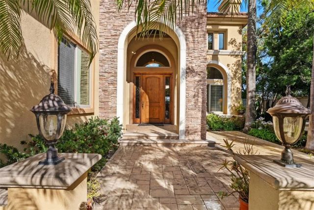 18 Claremont, Coto De Caza, CA 92679