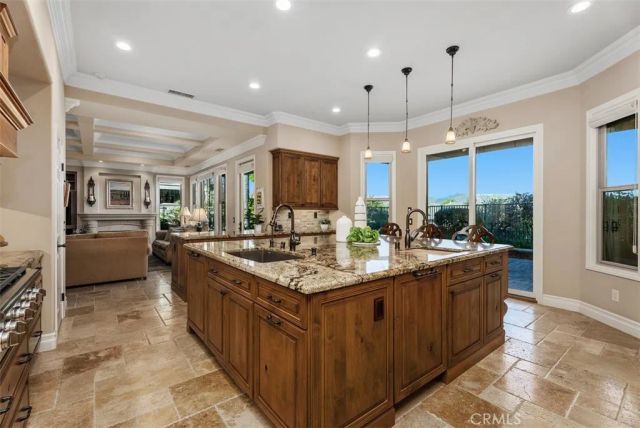 18 Claremont, Coto De Caza, CA 92679