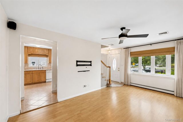 199 Sycamore Avenue, Bethpage, NY 11714