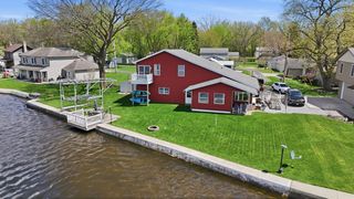 700 Lane 136 Turkey Lake, Hudson, IN 46747