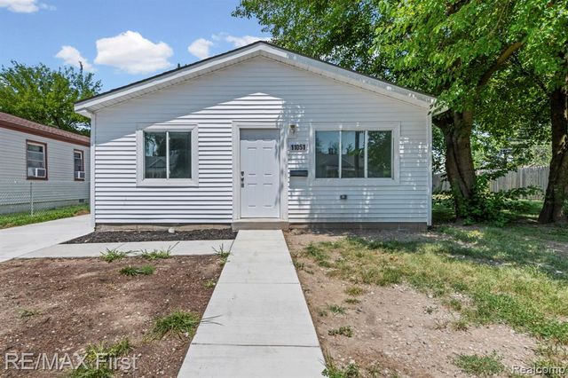 11051 Maxwell Avenue, Warren, MI 48089