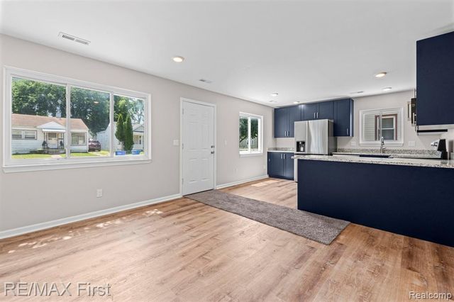 11051 Maxwell Avenue, Warren, MI 48089