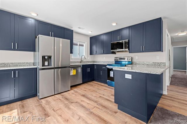 11051 Maxwell Avenue, Warren, MI 48089