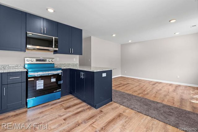 11051 Maxwell Avenue, Warren, MI 48089