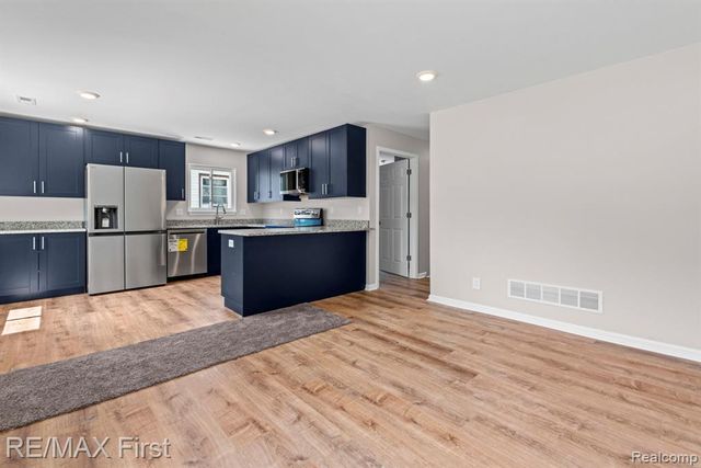 11051 Maxwell Avenue, Warren, MI 48089