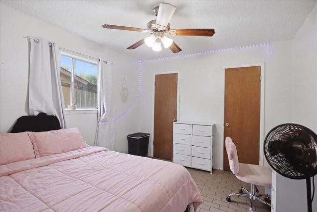 701 N Douglas Avenue, Cleburne, TX 76033