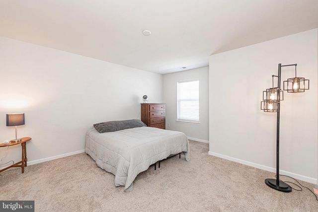 17 EGRET WAY, Phoenixville, PA 19460