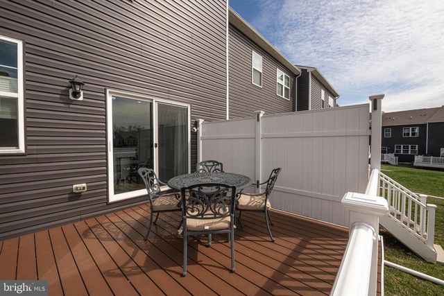 17 EGRET WAY, Phoenixville, PA 19460