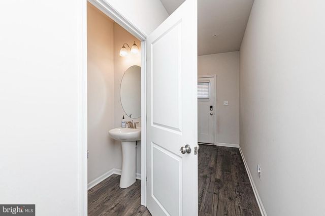 17 EGRET WAY, Phoenixville, PA 19460