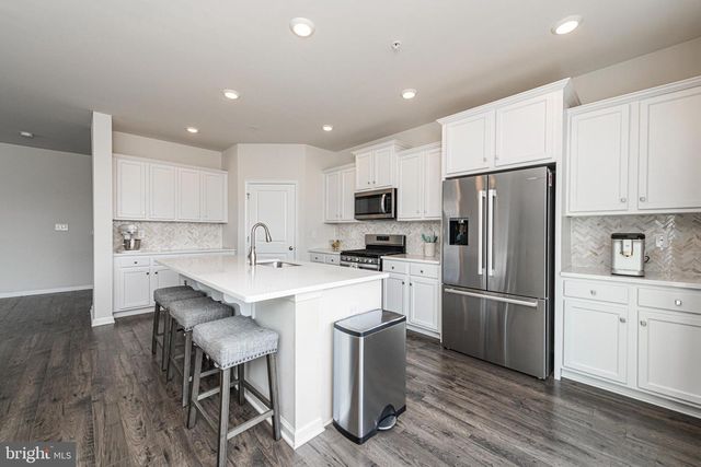 17 EGRET WAY, Phoenixville, PA 19460