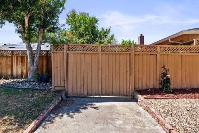 1092 Kildare Avenue, Sunnyvale, CA 94087