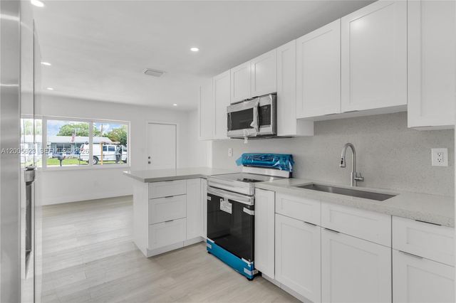 6536 SW 21st St, Miramar, FL 33023