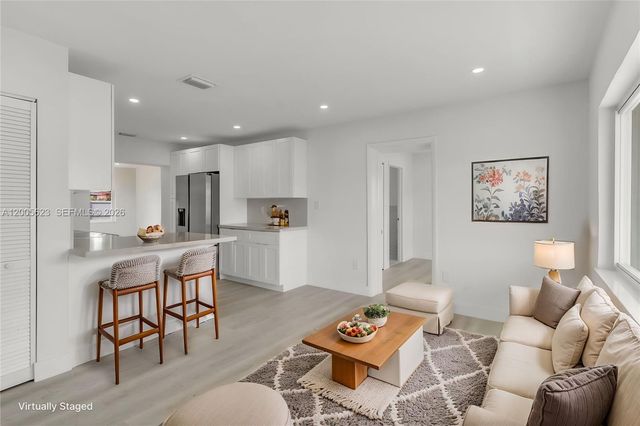 6536 SW 21st St, Miramar, FL 33023