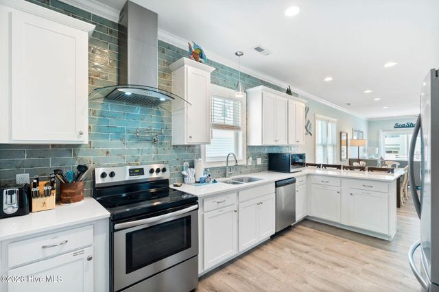 1517 Carolina Beach Avenue N Unit 2, Carolina Beach, NC 28428