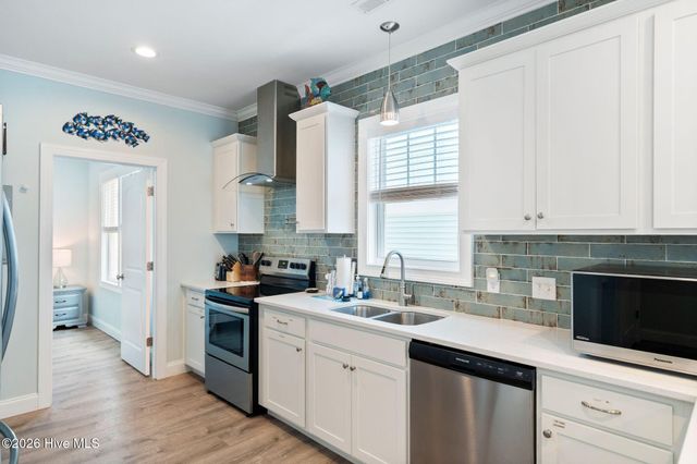 1517 Carolina Beach Avenue N Unit 2, Carolina Beach, NC 28428